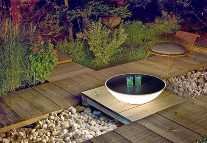 contemporary-table-design-solar-lamp-foscarini-outdoor